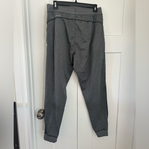 2 pairs under armour men’s sweatpants size L. - Picture 2 of 6